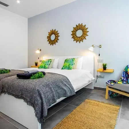 In Playa Blanca Sleeps 6 Includes Swimming Pool And Air Con Villa