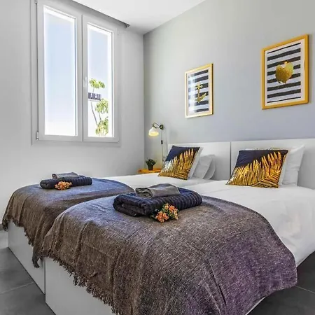 In Playa Blanca Sleeps 6 Includes Swimming Pool And Air Con Vila Playa Blanca (Lanzarote)